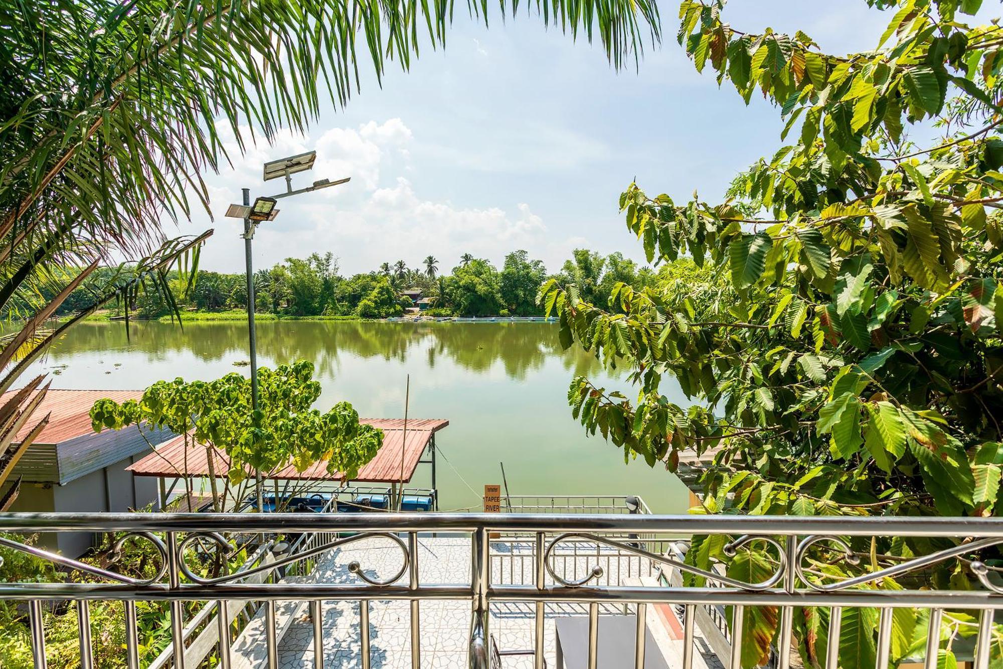 Neenlawat Riverside Сурат Тхани Екстериор снимка